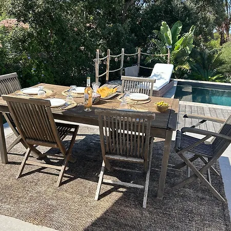 Vue Sur La Presqu'ile De Giens *