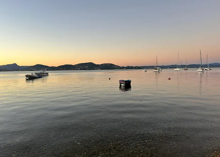 Vue Sur La Presqu'ile De Giens Casa vacanze *