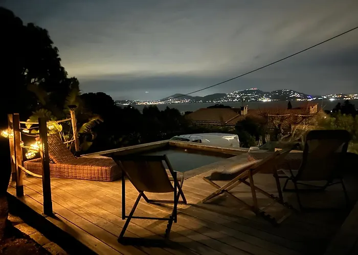 Vue Sur La Presqu'ile De Giens Hyères